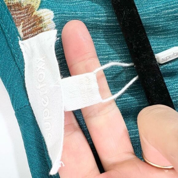 Superfoxx Dress Womens Medium Floral Faux Wrap Short Sleeve Aysmmetrical nwt tea - Picture 3 of 9